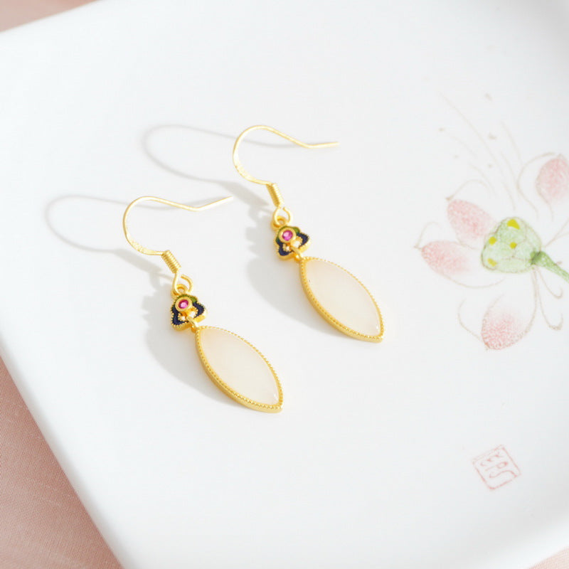 Orecchino artigianale delicato