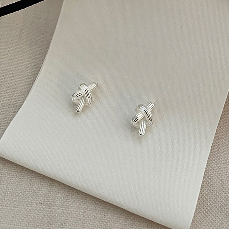 Orecchino classico dal fascino senza tempo