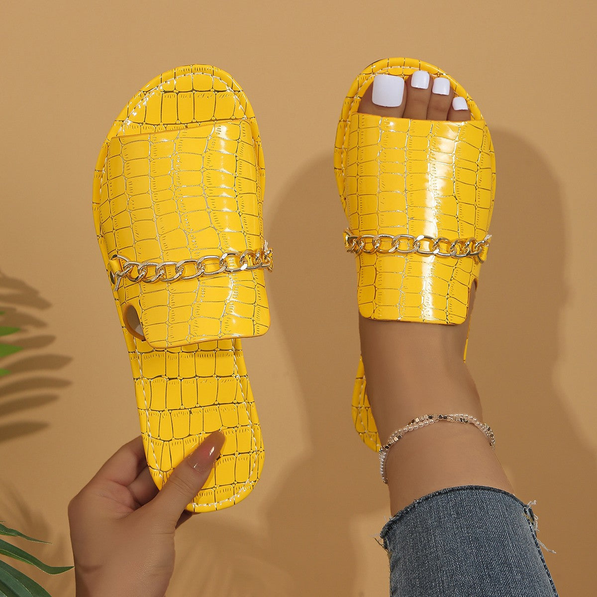 Sandali Ortopediche Aggraziate dal Look Moderno