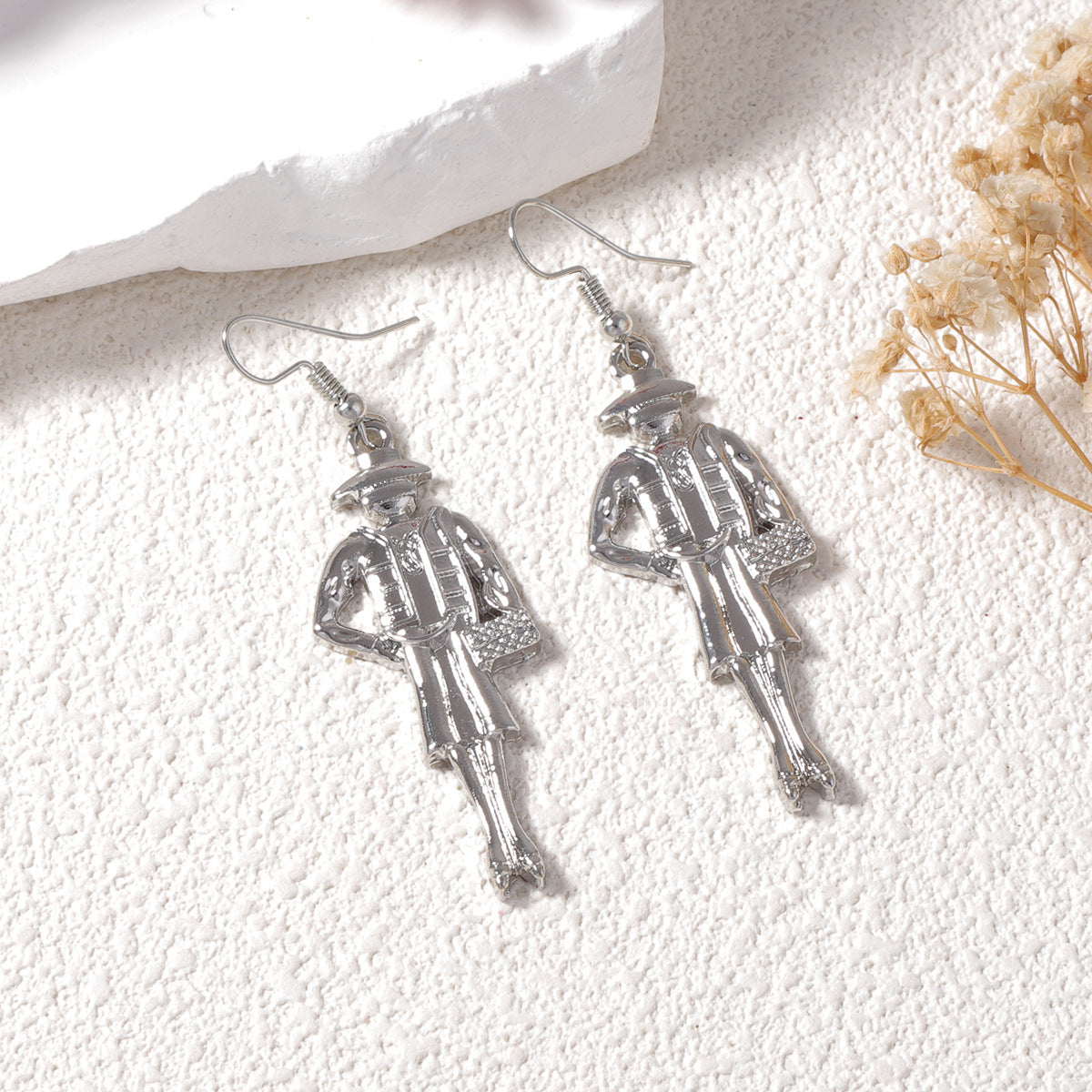 Oro Orecchino artigianale delicato