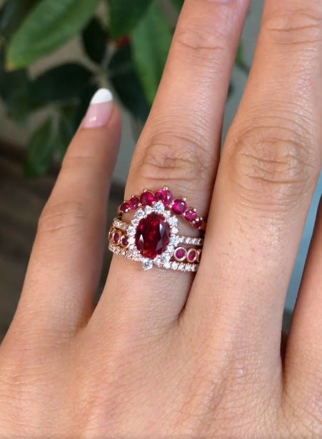 Oro Anello bellissimo con stile unico