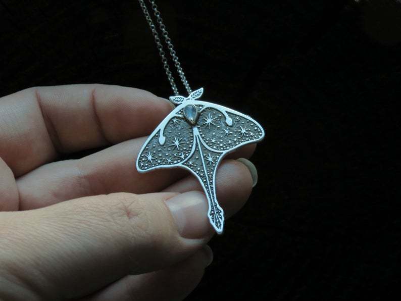 Collana affascinante per ogni occasione