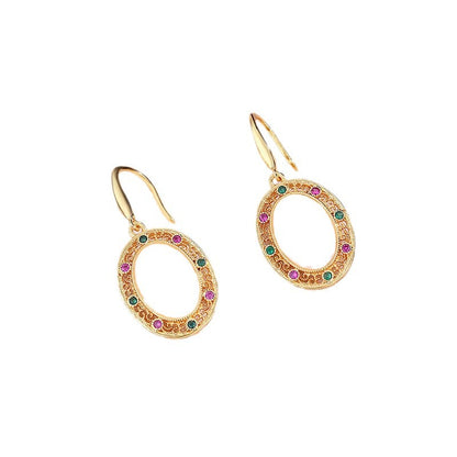 Orecchino artigianale delicato