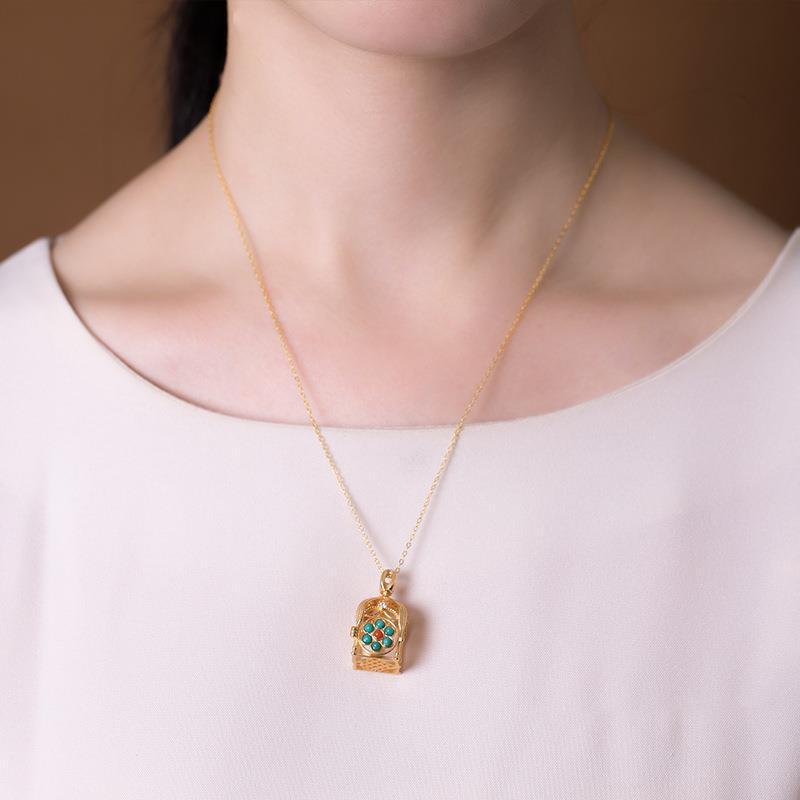 Oro Collana bellissimo con stile unico