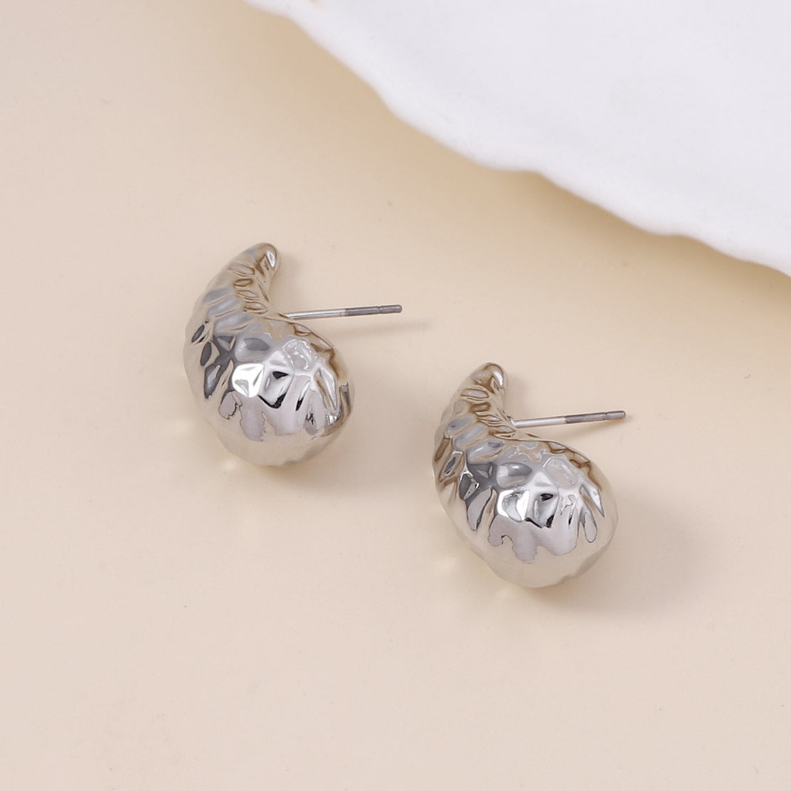 Orecchino romantico per momenti speciali