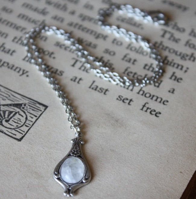 Collana bellissimo con stile unico