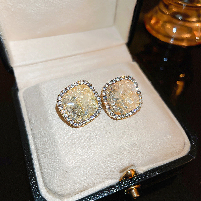 Orecchino vintage fatto a mano