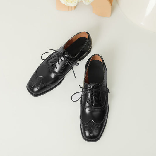 Scarpe Ortopediche Aggraziate dal Look Moderno