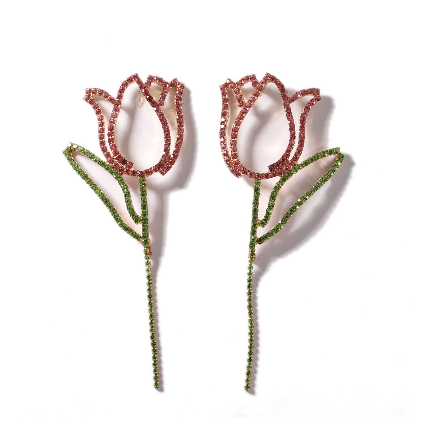 Orecchino artigianale delicato