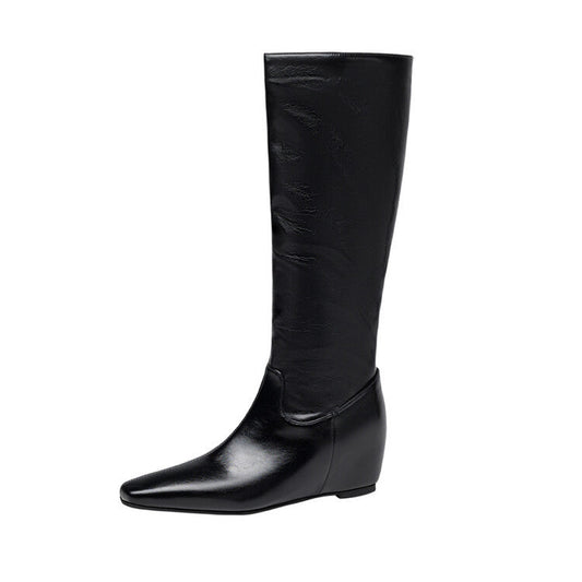 Stivali ortopedici aggraziati per un look moderno