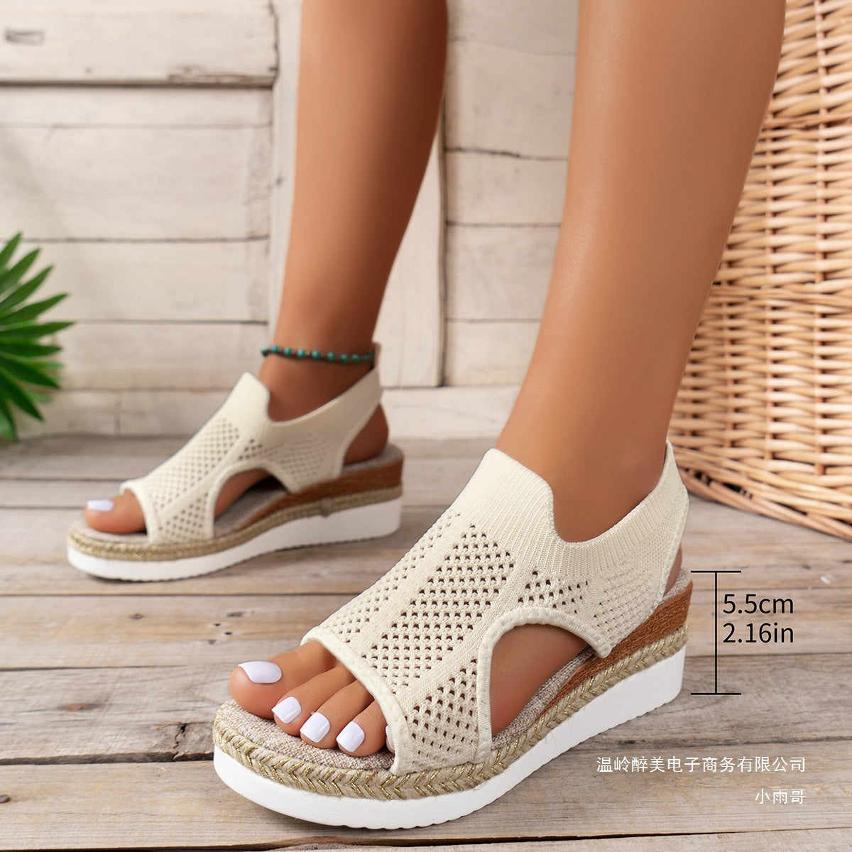 Sandali Ortopediche Aggraziate dal Look Moderno