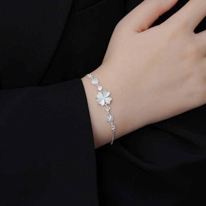 Gioiello bellissimo con stile unico