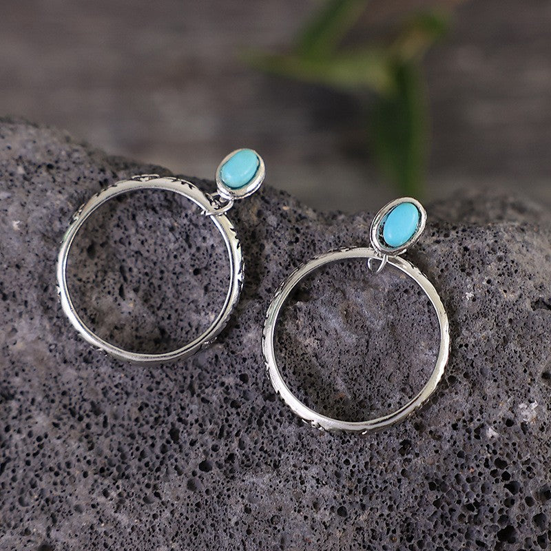 Orecchino classico dal fascino senza tempo