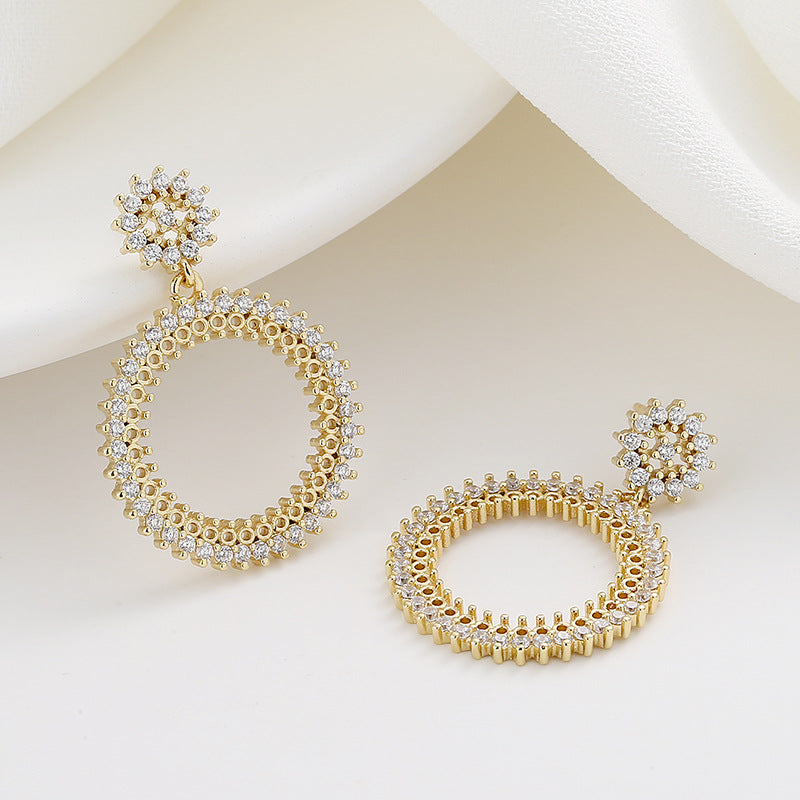 Argento Orecchino artigianale delicato