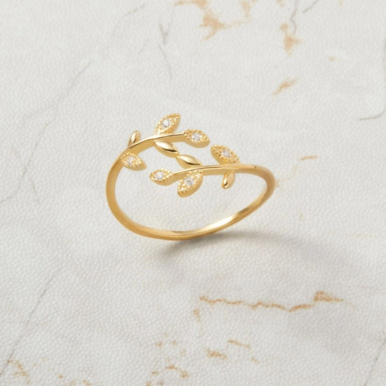 Oro Anello artigianale delicato