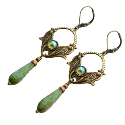 Orecchino classico dal fascino senza tempo