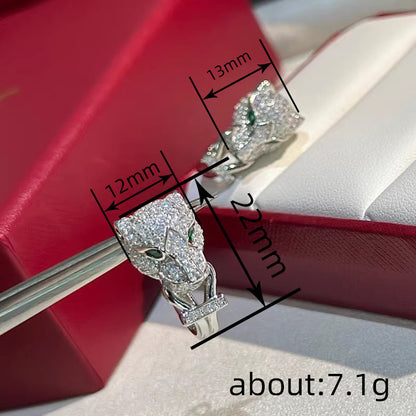 Orecchino classico dal fascino senza tempo