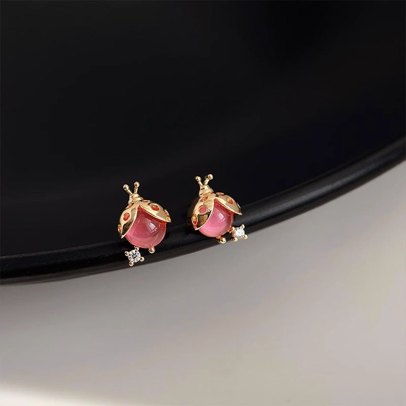 Orecchino bellissimo con stile unico