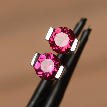 Orecchino artigianale delicato