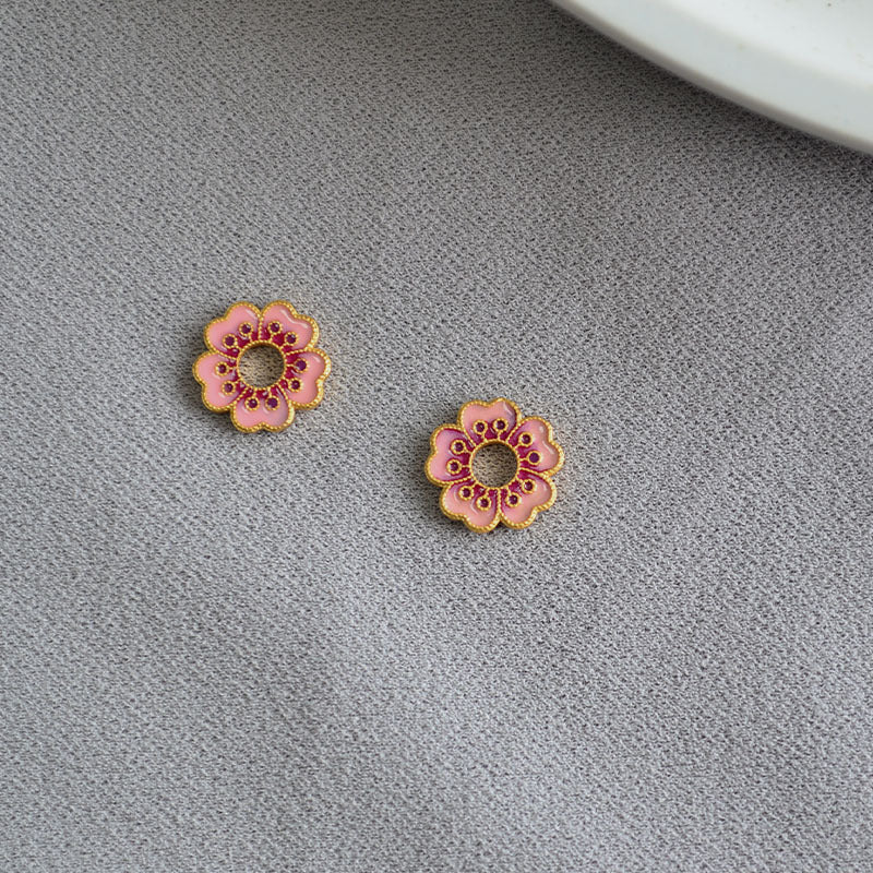 Oro Orecchino artigianale delicato