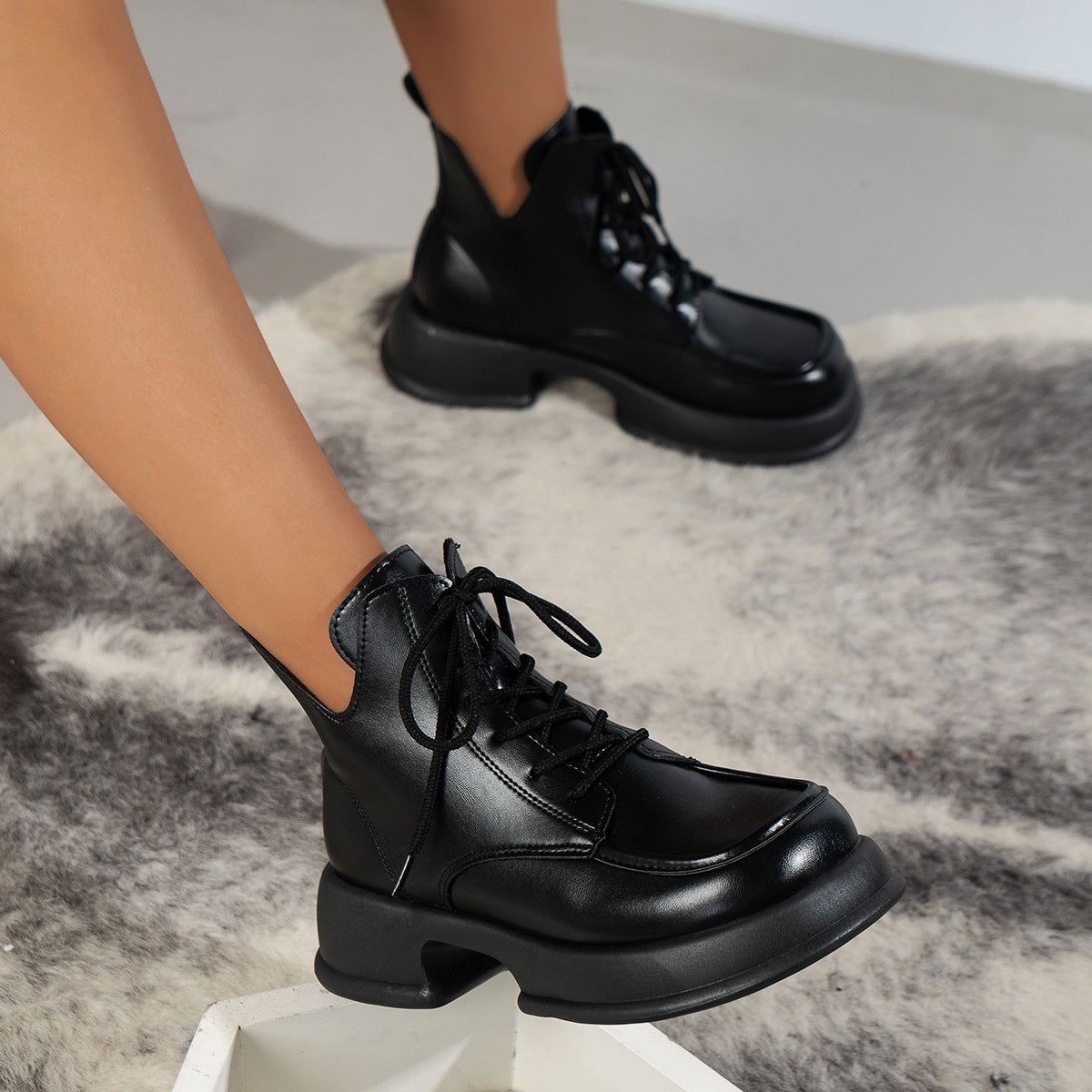 Scarpe Ortopediche Eleganti per Ogni Passo
