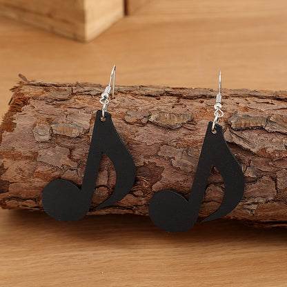 Orecchino artigianale delicato