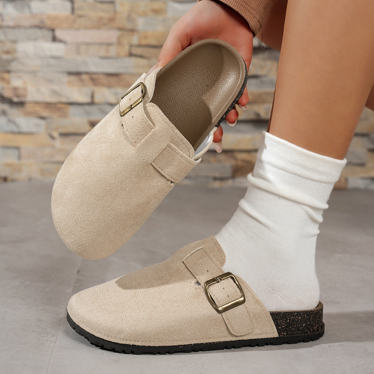 Scarpe Ortopediche Aggraziate dal Look Moderno