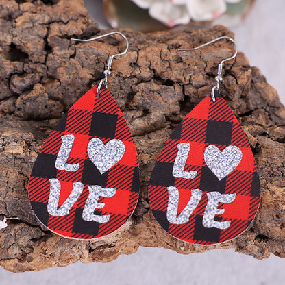 Orecchino artigianale delicato