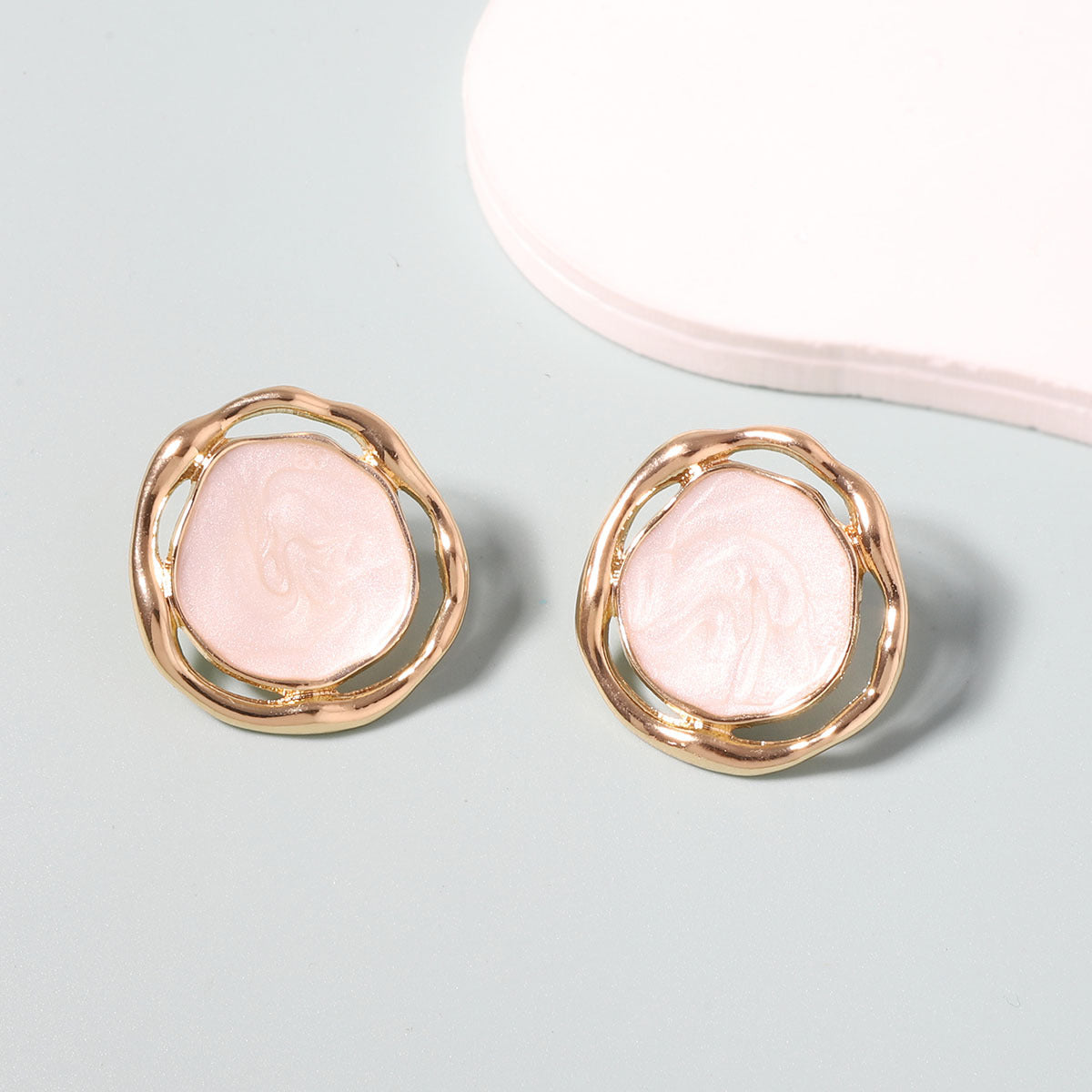 Orecchino romantico per momenti speciali