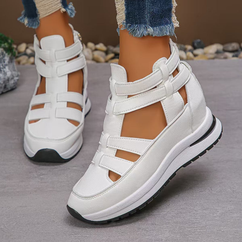 Sneakers Ortopediche Aggraziate dal Look Moderno