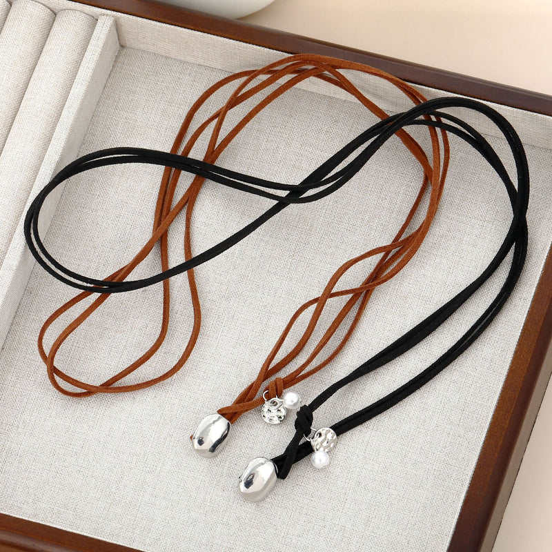 Gioiello artigianale delicato