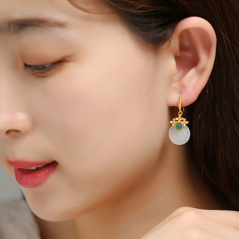 Oro Orecchino bellissimo con stile unico