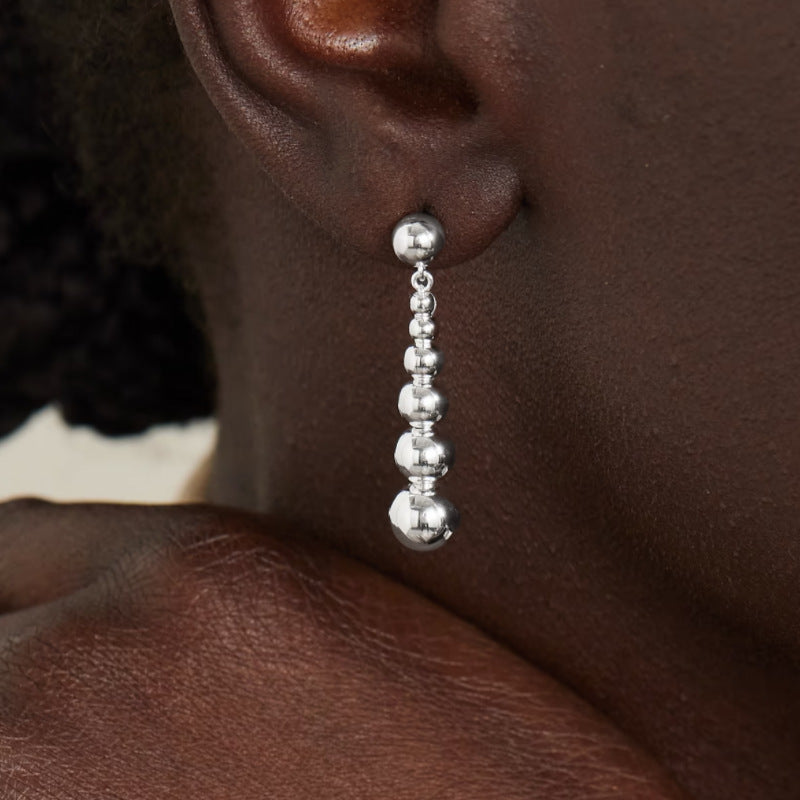 Argento Orecchino artigianale delicato