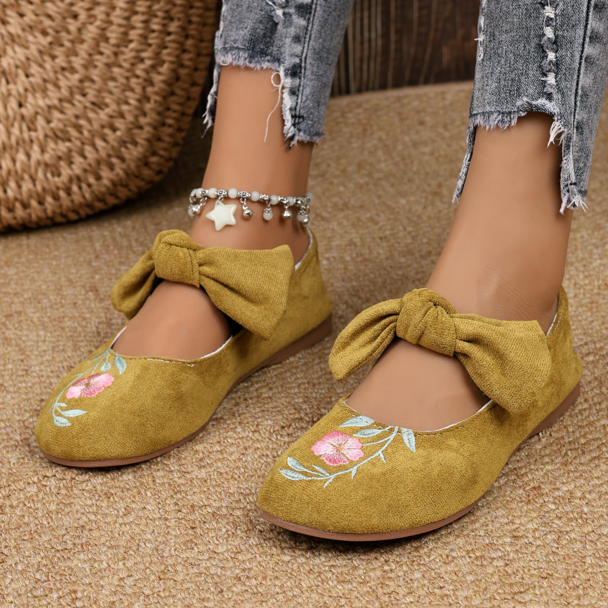 Scarpe Ortopediche Aggraziate dal Look Moderno