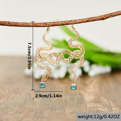 Oro Orecchino bellissimo con stile unico