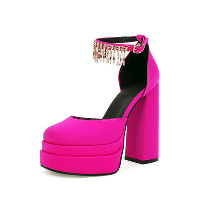 Scarpe Ortopediche Aggraziate dal Look Moderno