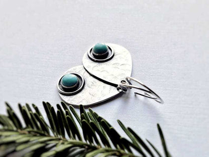 Argento Orecchino artigianale delicato