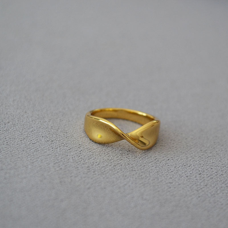 Oro Anello elegante per ogni occasione