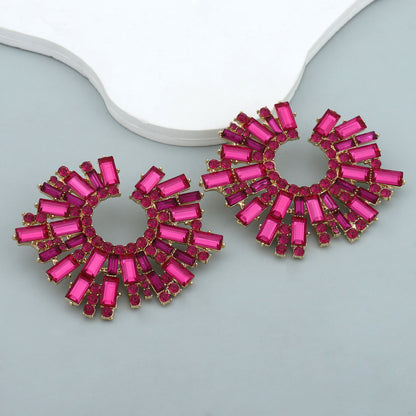 Orecchino bellissimo con stile unico