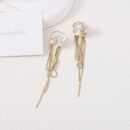 Orecchino classico dal fascino senza tempo