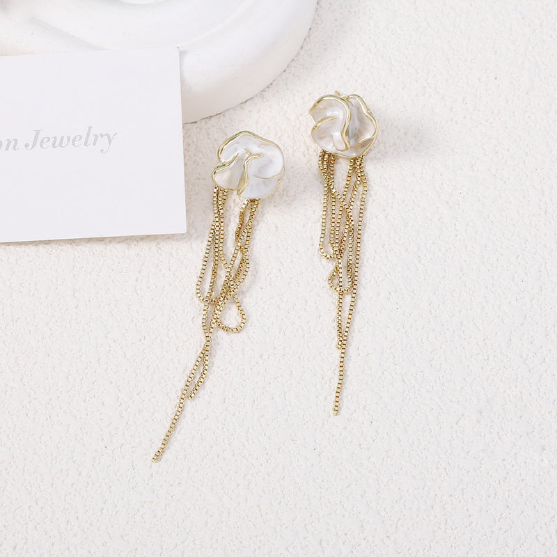 Orecchino classico dal fascino senza tempo