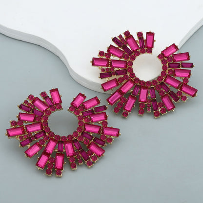 Orecchino bellissimo con stile unico