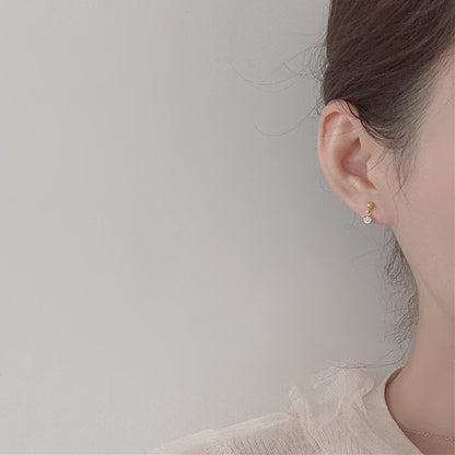 Orecchino classico dal fascino senza tempo