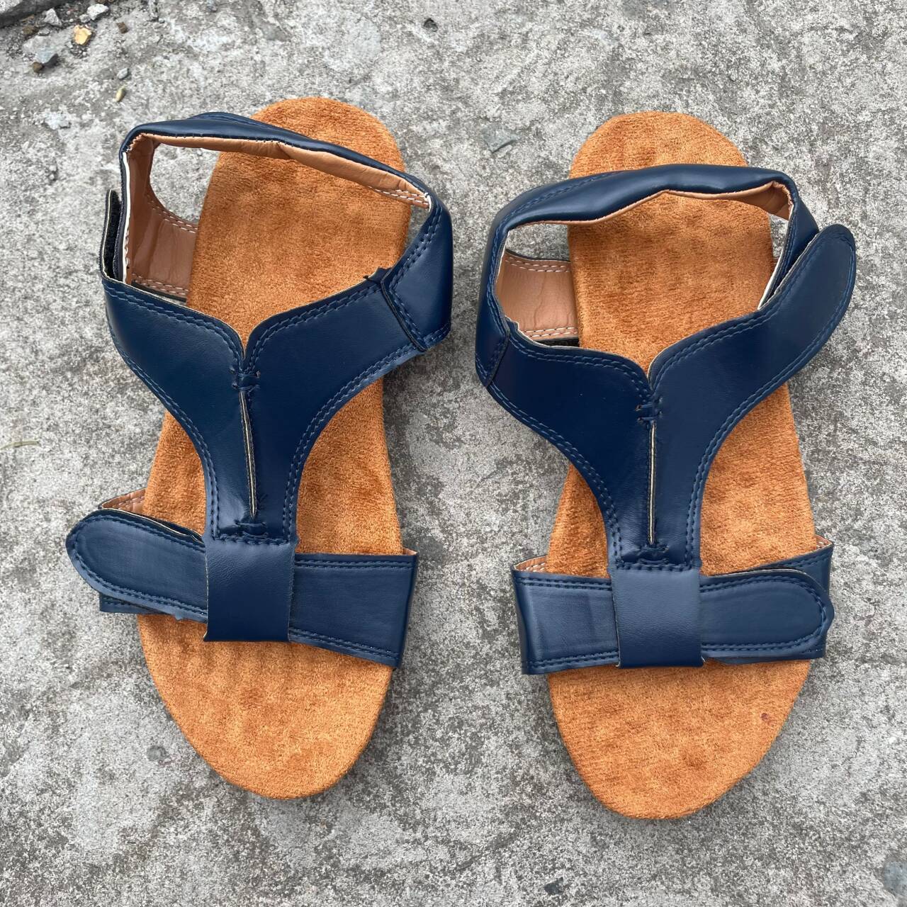 Sandali Ortopediche Aggraziate dal Look Moderno