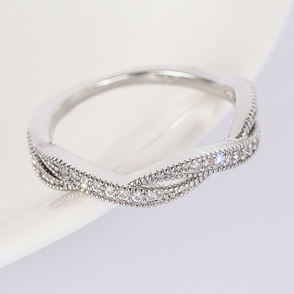 Anello bellissimo con stile unico