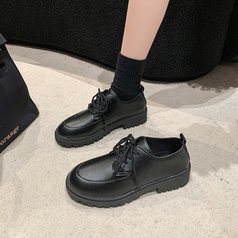Scarpe Ortopediche Aggraziate dal Look Moderno