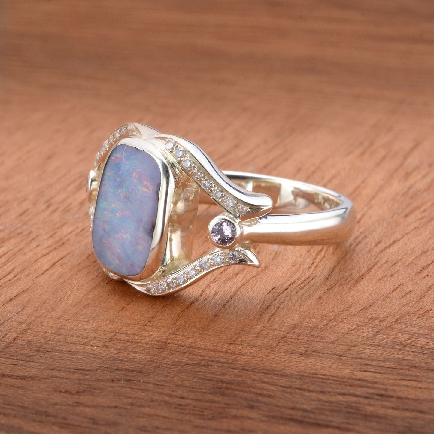 Anello classico dal fascino senza tempo