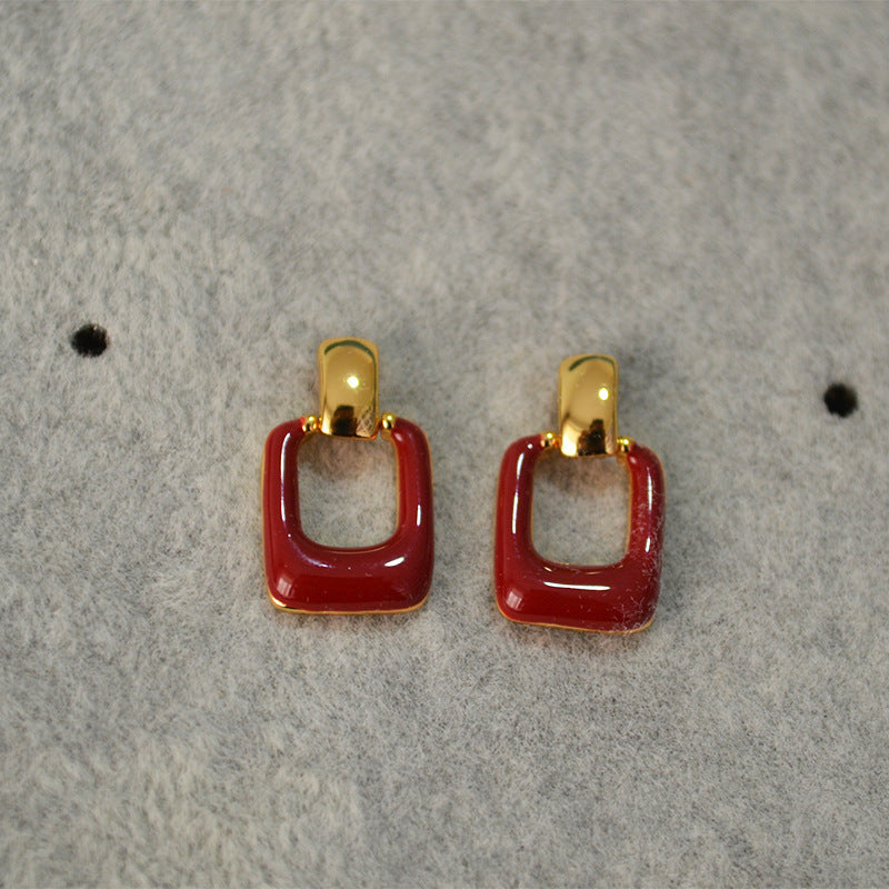 Oro Orecchino bellissimo con stile unico