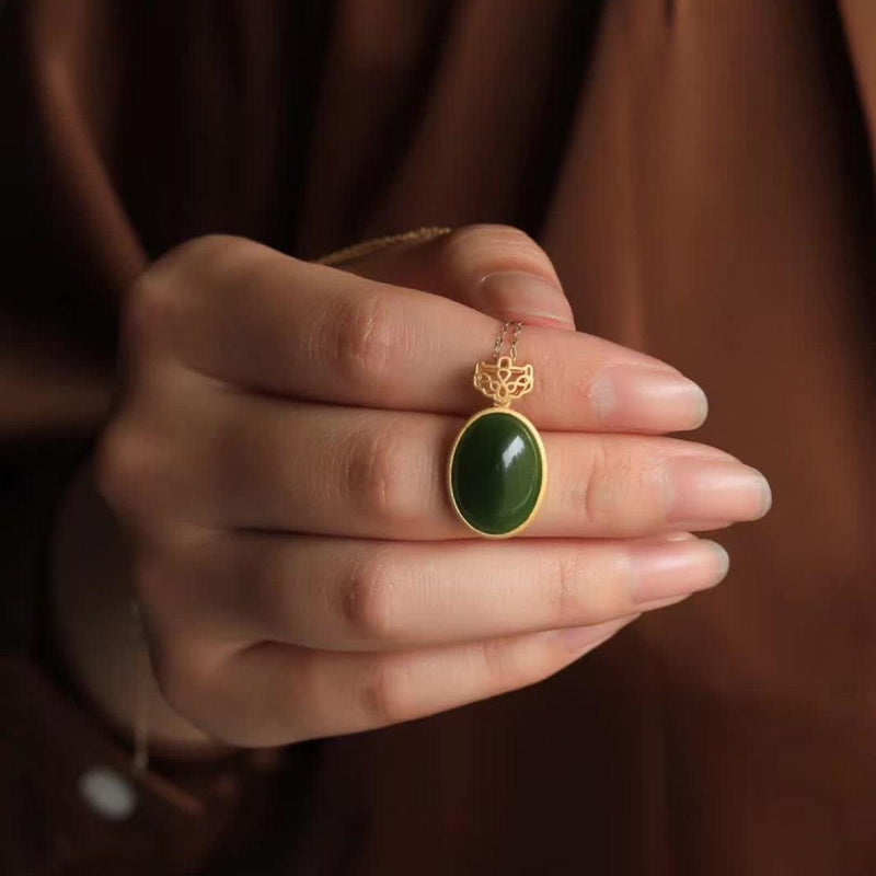 Gioiello artigianale delicato