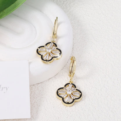 Orecchino affascinante per ogni occasione